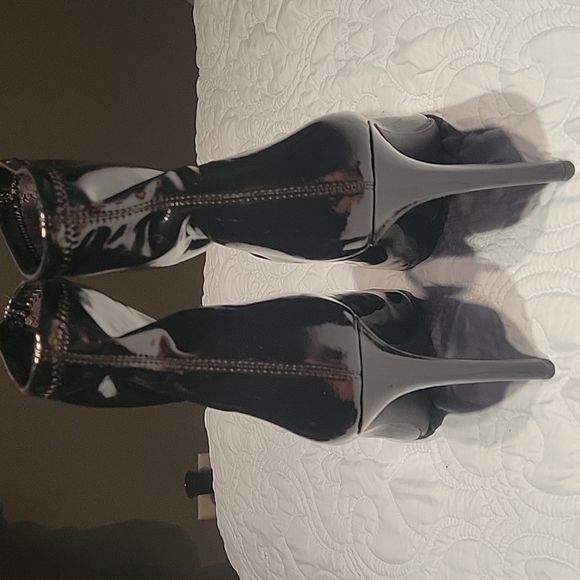 Jessica Simpson Ankle sock booties - Picture 3 of 4